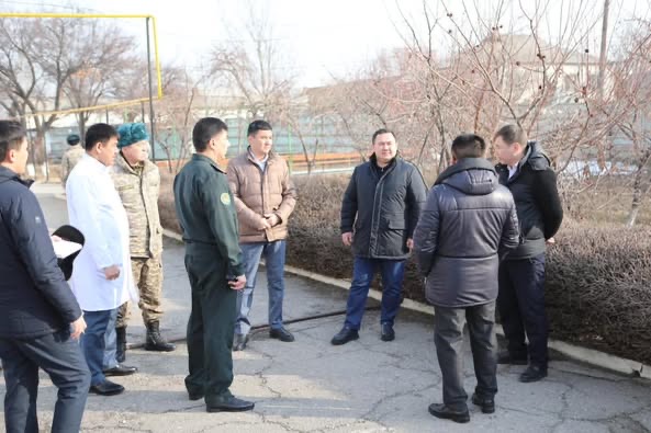 ТҮРКІСТАН ҚАЛАСЫНЫҢ ӘКІМІ ҚОРҒАНЫС ІСТЕРІ БАСҚАРМАСЫНЫҢ ЖҰМЫСЫМЕН ТАНЫСТЫ