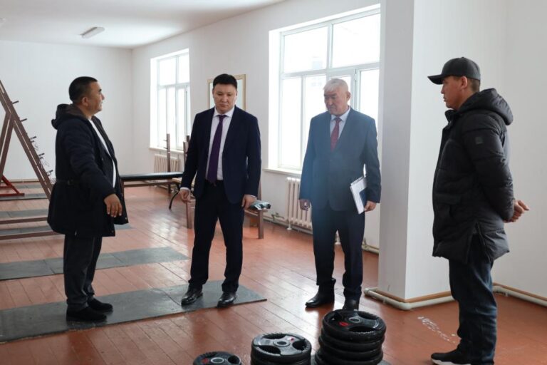 ТҮРКІСТАН: ТӨЛЕБИ АУДАНЫНДА «АУЫЛ – ЕЛ БЕСІГІ» АЯСЫНДА СПОРТ КЕШЕНІ САЛЫНУДА