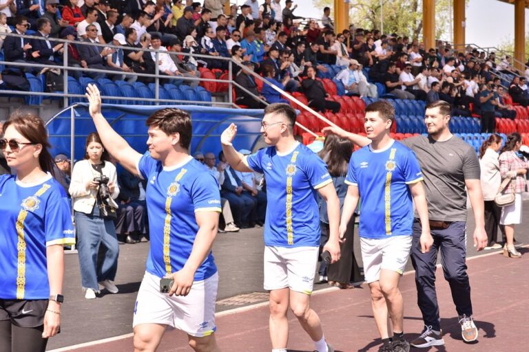 ҰЛЫ ЖЕҢІСКЕ 80 ЖЫЛ: ЖЕҢІС ҮШІН ЖАНЫН ҚИҒАНДАРДЫҢ ЕРЛІГІ ДӘРІПТЕЛДІ