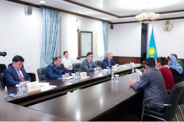 ШЫМКЕНТТЕ ХАЛЫҚПЕН КЕРІ БАЙЛАНЫС ЖҰМЫСТАРЫ ЖАЛҒАСУДА
